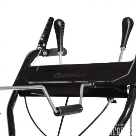Снегоуборщик бензиновый CHAMPION ST661