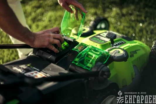 Газонокосилка аккумуляторная GREENWORKS G40LM49DBK4
