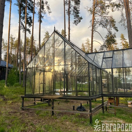 Теплица Botanik T Style 45 Standard с тамбуром Standard с комплектом купейной двери Ботаник