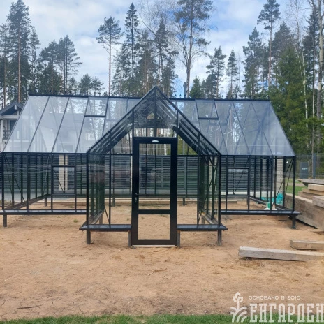 Теплица Botanik T Style 45 Standard с тамбуром Standard с комплектом купейной двери Ботаник