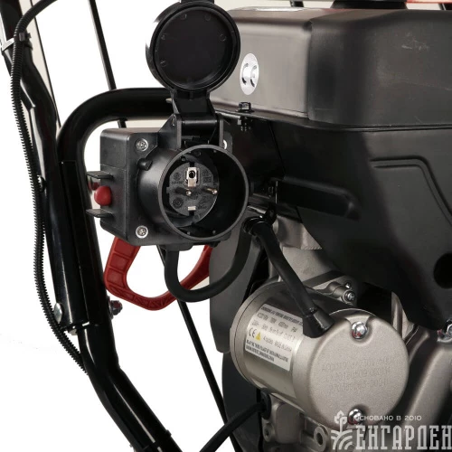 Снегоуборщик бензиновый гусеничный DDE ST1387LET "SnowEngine"