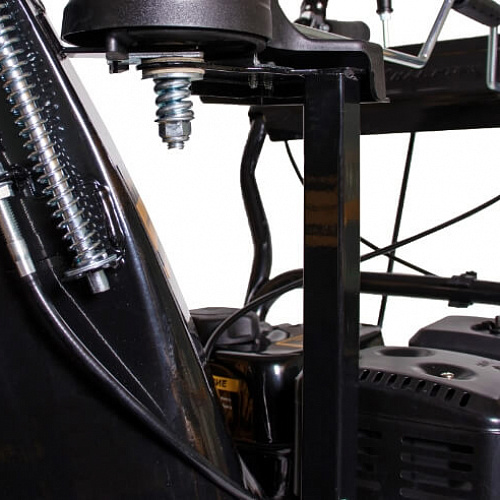 Снегоуборщик бензиновый CHAMPION ST661