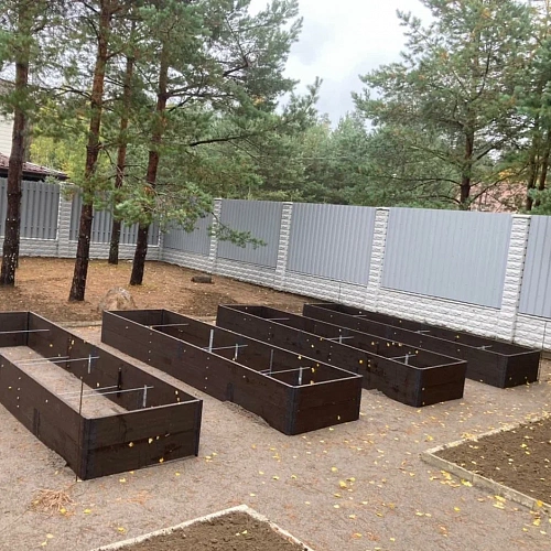 Комплект прямых грядок в теплицу БИОНИКА Гранд  (3 ряда)