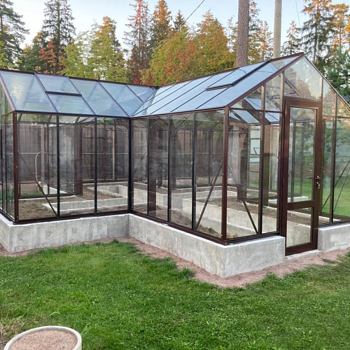 Теплица Botanik Т Standard с тамбуром и комплектом купейных дверей Ботаник