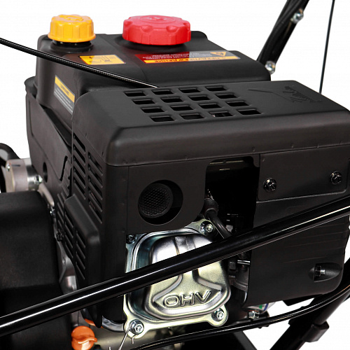 Снегоуборщик бензиновый гусеничный CHAMPION STT761E