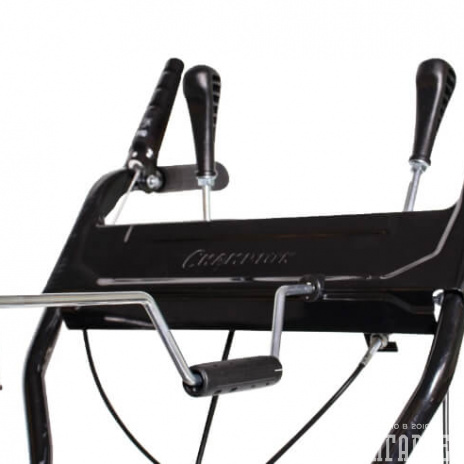 Снегоуборщик бензиновый CHAMPION ST661