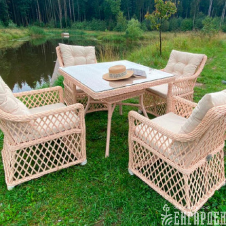 Плетеный комплект мебели MOKKA VILLA ROSA (4 персоны) + 8 подушек