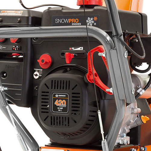 Снегоуборщик бензиновый гусеничный DAEWOO DAST 1590