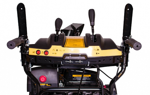 Снегоуборщик бензиновый CHAMPION ST1170E