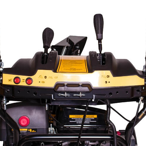 Снегоуборщик бензиновый CHAMPION ST1170E