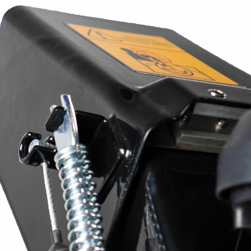 Снегоуборщик бензиновый CHAMPION ST662E