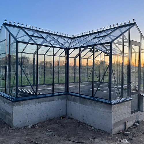 Теплица Botanik Т Standard с тамбуром и комплектом купейных дверей Ботаник