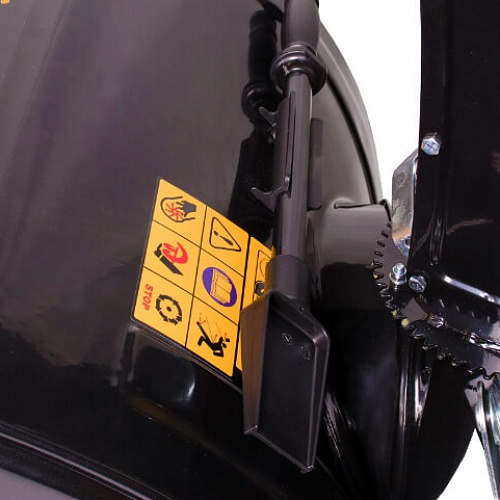 Снегоуборщик бензиновый CHAMPION ST761E